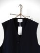画像1: STILL BY HAND  /  VE01251   loop buttoned vest (1)