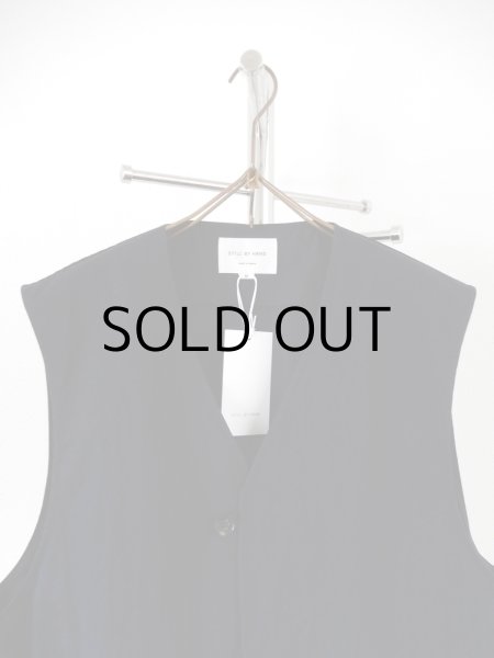 画像1: STILL BY HAND  /  VE01251   loop buttoned vest (1)