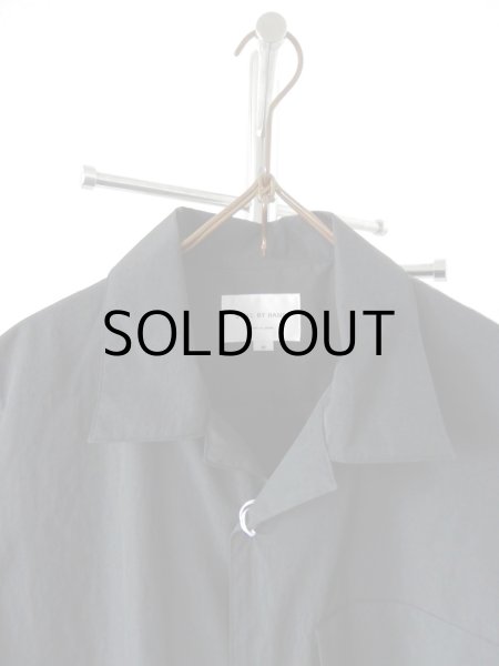 画像2: STILL BY HAND  /  SH02252   Open collar S/S nylon shirt (2)